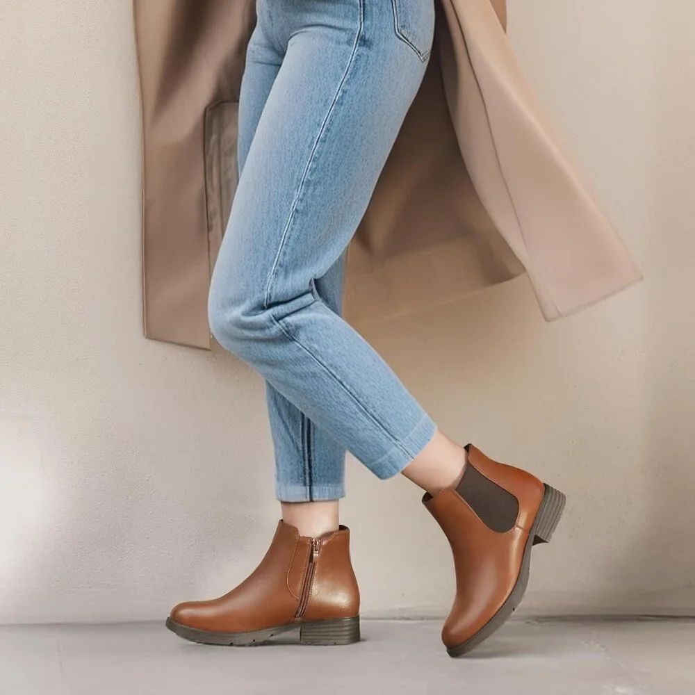 🍂✨ Low Heel Chelsea Booties👢💖 - Picture 3 of 9